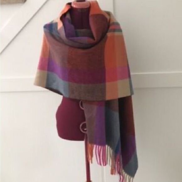 Pretty Persuasions Plaid Blanket Scarf - Picture 7 of 9